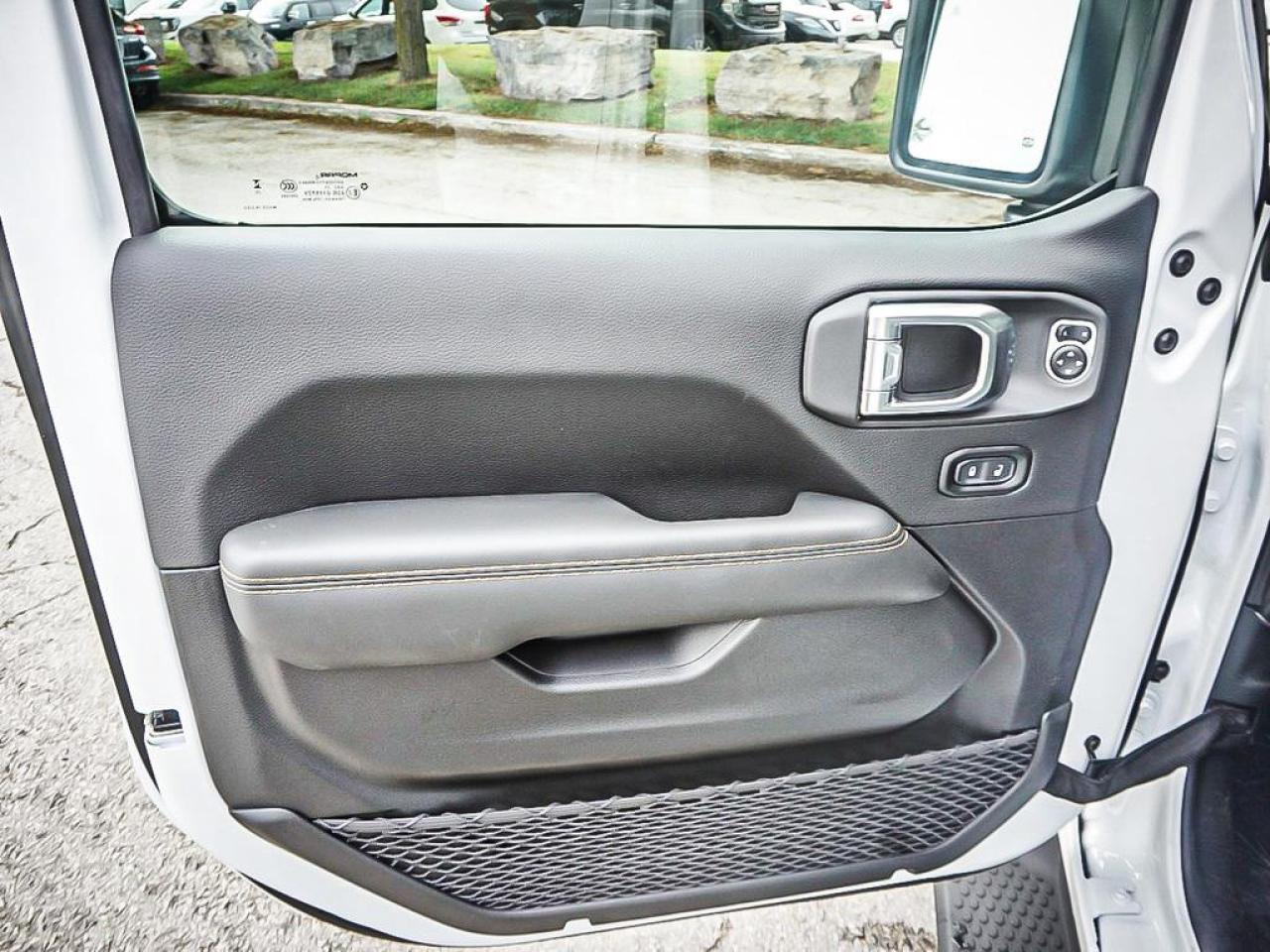 2025 Jeep Wrangler  Photo