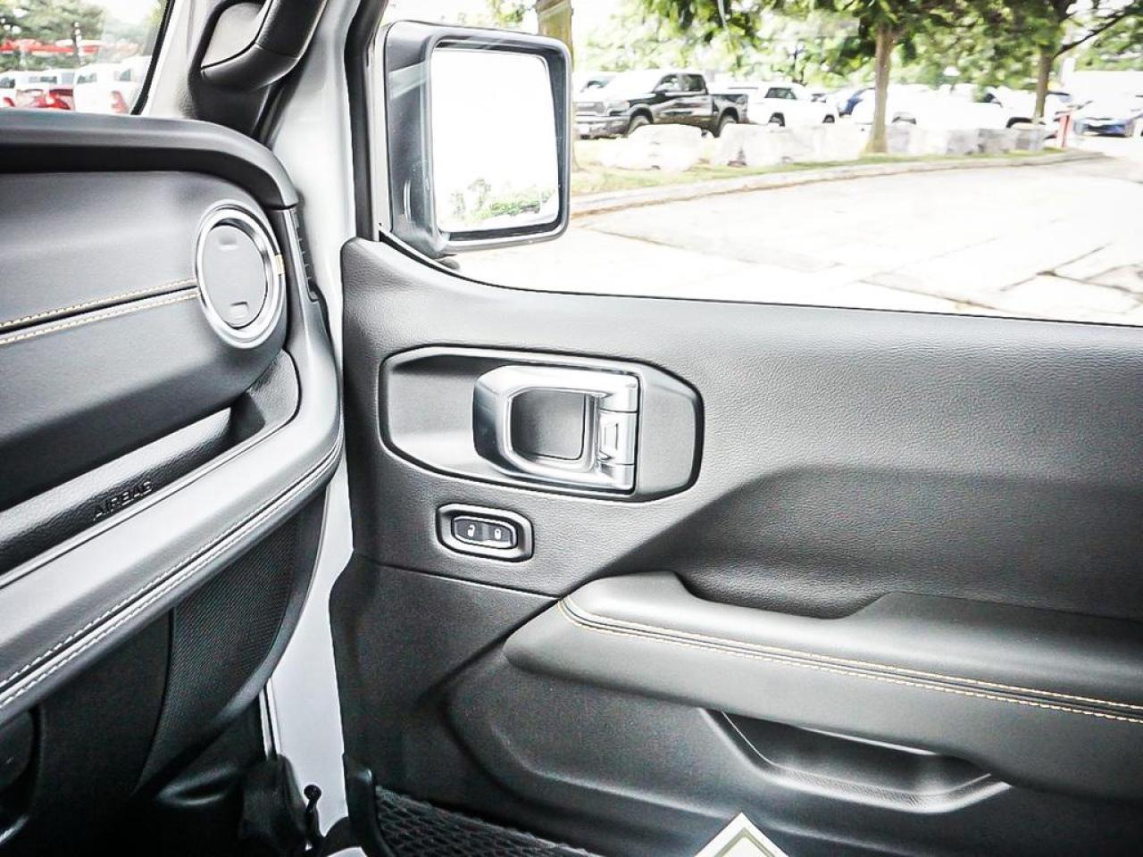 2025 Jeep Wrangler  Photo