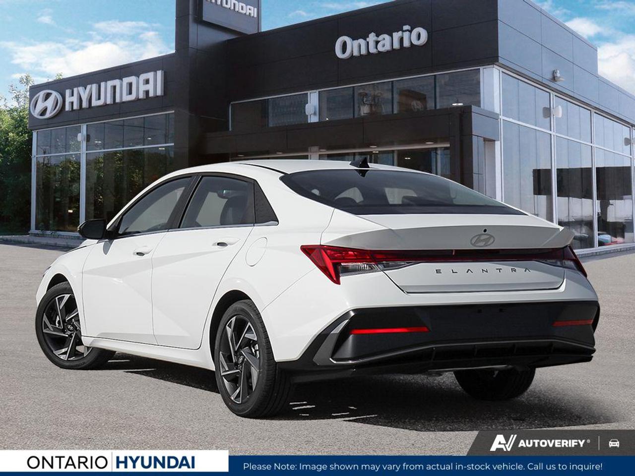 2025 Hyundai Elantra Luxury 4dr Sedan Photo