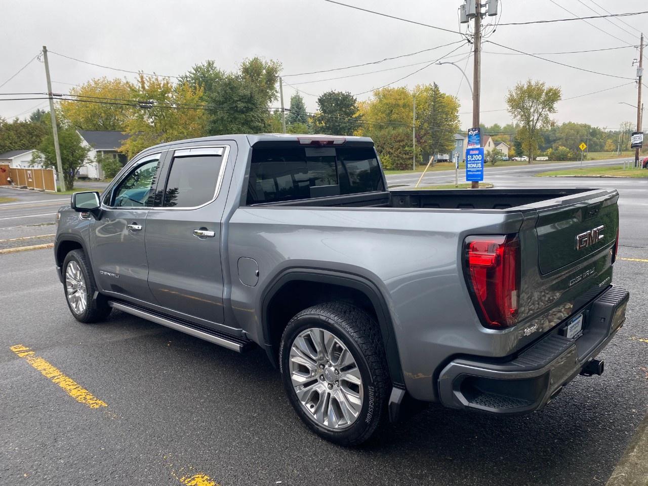 2022 GMC Sierra 1500 Limited Crew Cab Short Box 4-Wheel Drive Denali Photo