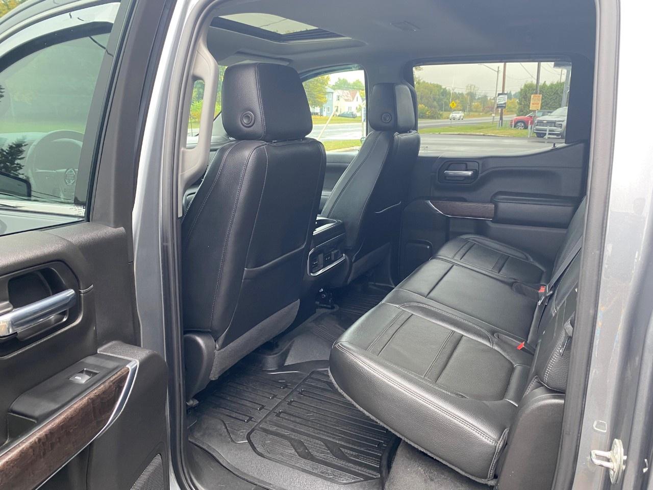 2022 GMC Sierra 1500 Limited Crew Cab Short Box 4-Wheel Drive Denali Photo