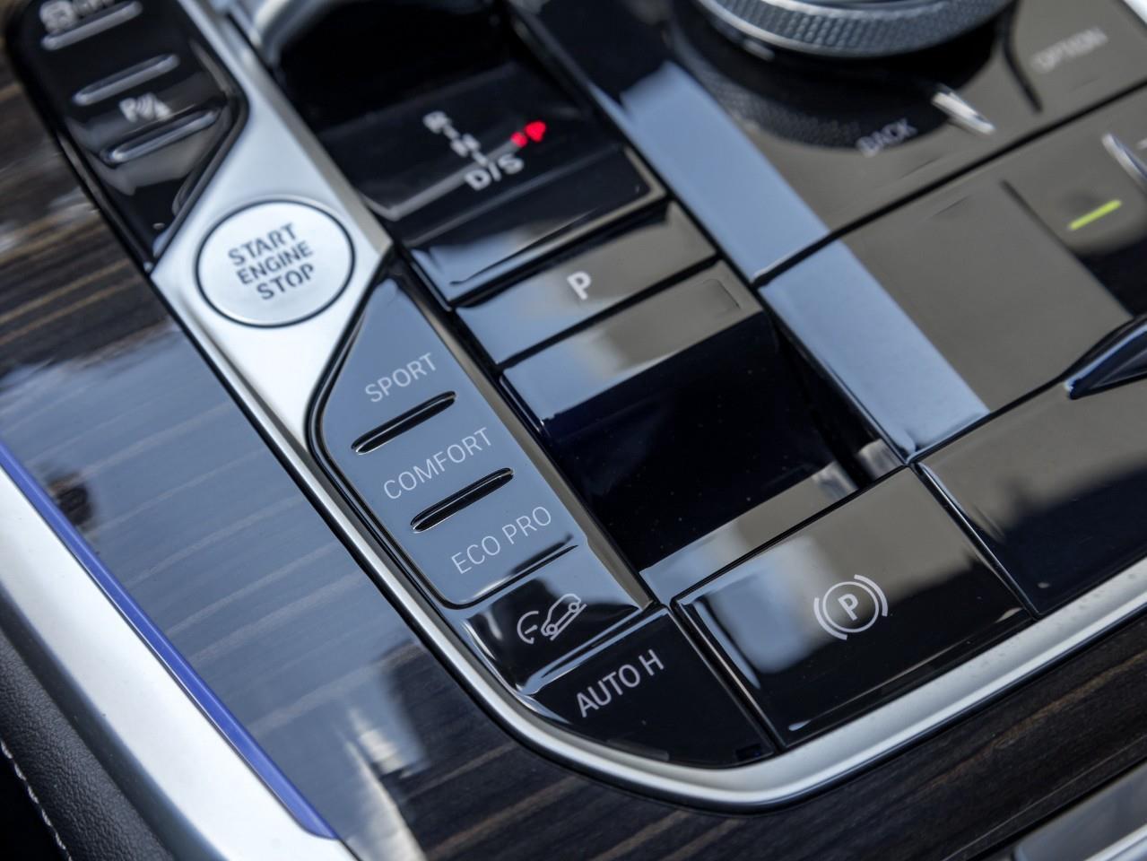 2024 BMW X7 xDrive40i 4dr All-Wheel Drive Sports Activity Vehicle Photo