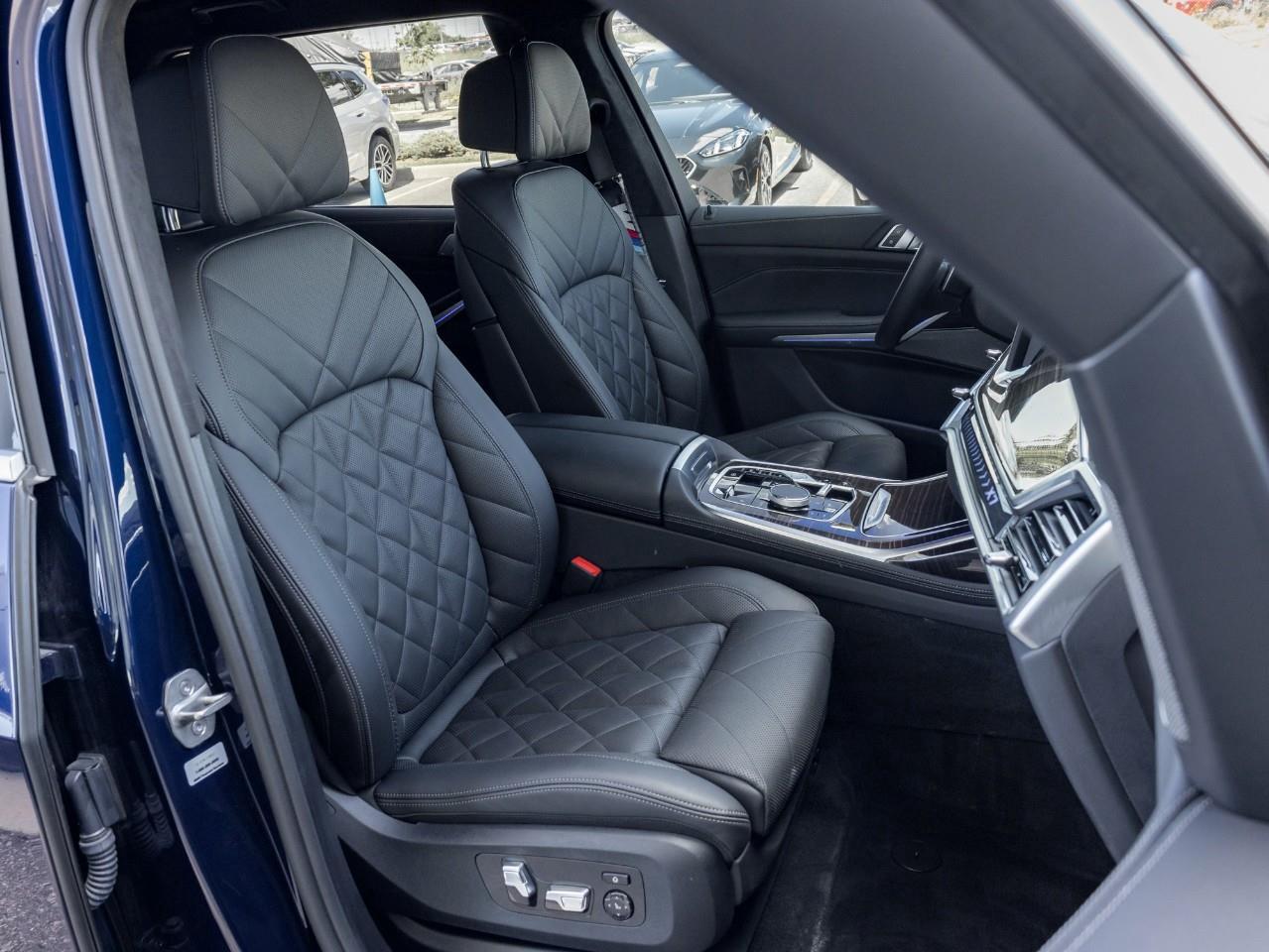 2024 BMW X7 xDrive40i 4dr All-Wheel Drive Sports Activity Vehicle Photo