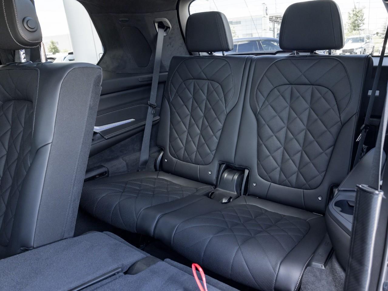 2024 BMW X7 xDrive40i 4dr All-Wheel Drive Sports Activity Vehicle Photo