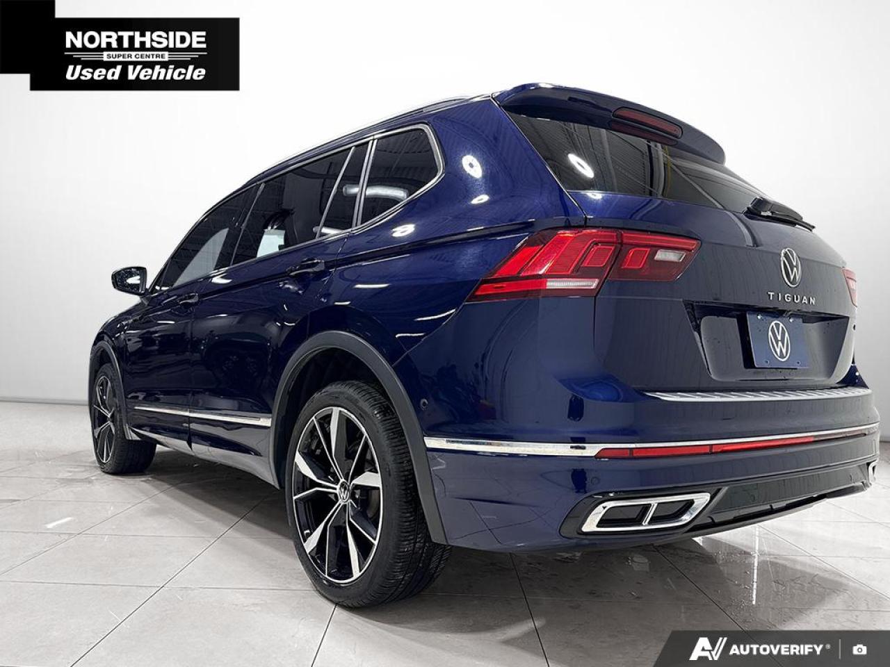 2023 Volkswagen Tiguan Highline R-LINE 4dr All-wheel Drive 4MOTION Photo