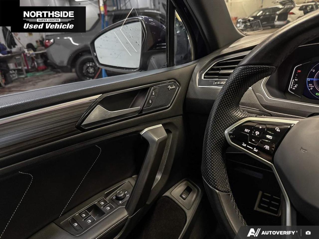 2023 Volkswagen Tiguan Highline R-LINE 4dr All-wheel Drive 4MOTION Photo