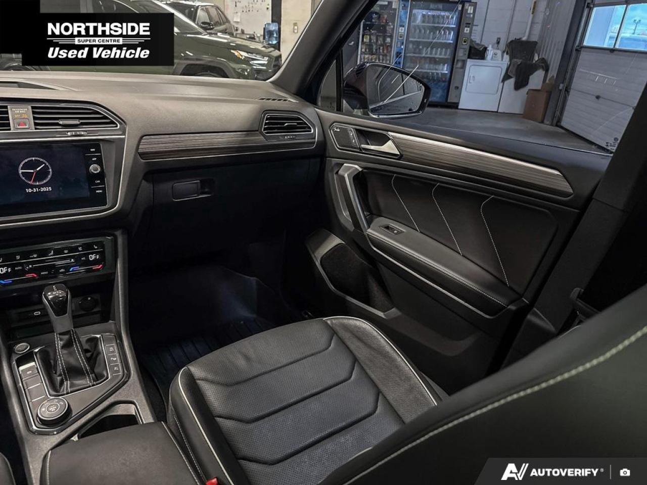 2023 Volkswagen Tiguan Highline R-LINE 4dr All-wheel Drive 4MOTION Photo