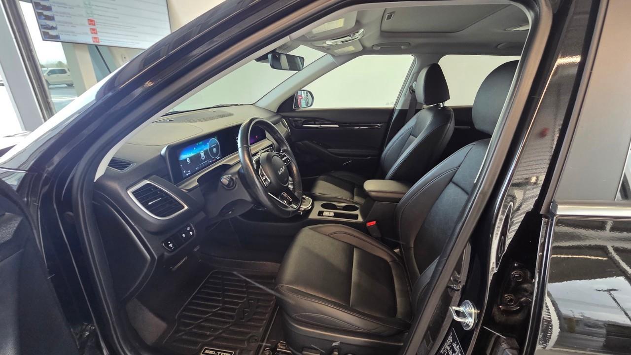 2024 Kia Seltos EX Premium 4dr All-Wheel Drive Photo