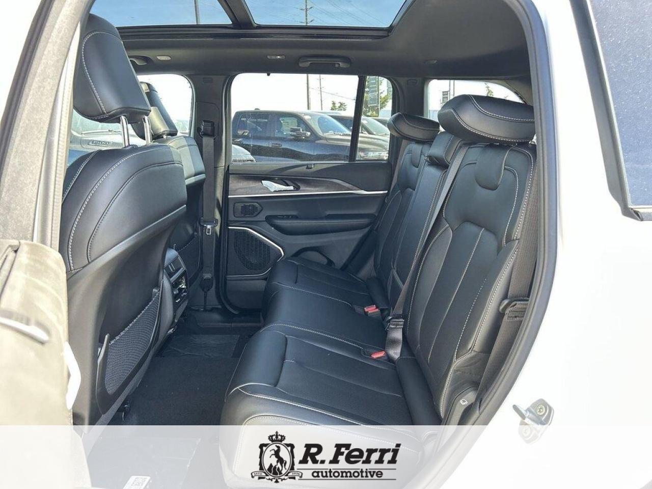 2025 Jeep Grand Cherokee Limited 4dr 4x4 Photo