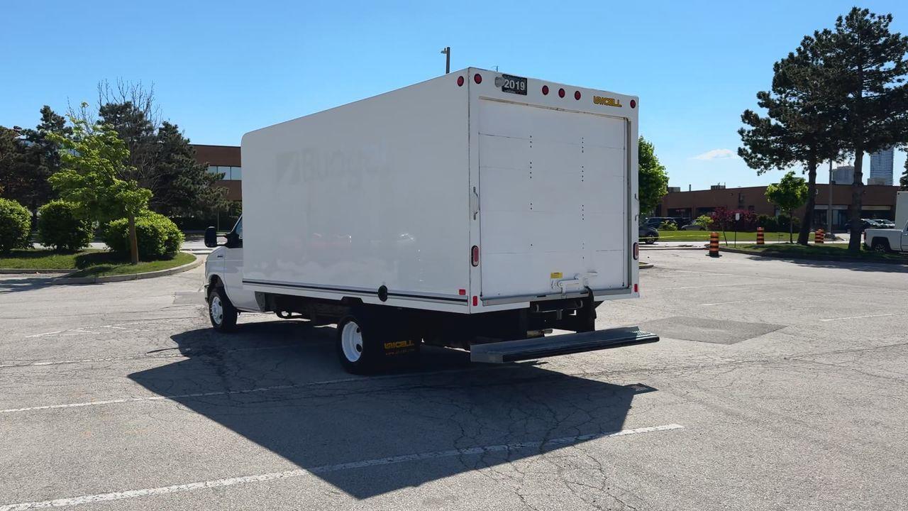 2019 Ford E-450  Photo