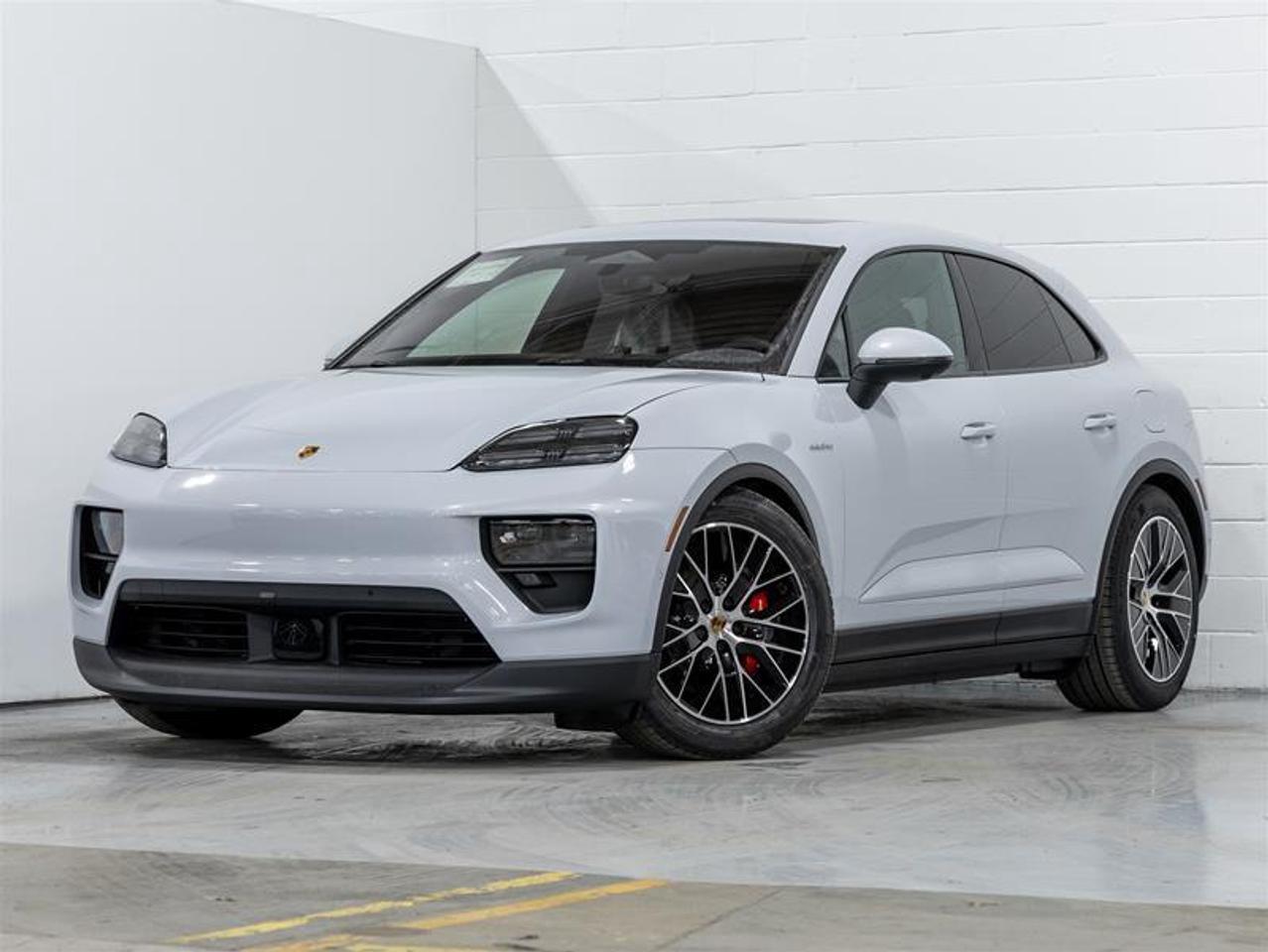 2025 Porsche Macan  Photo