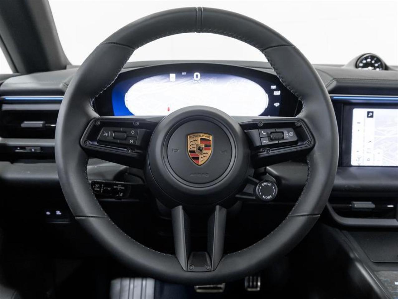 2025 Porsche Macan  Photo