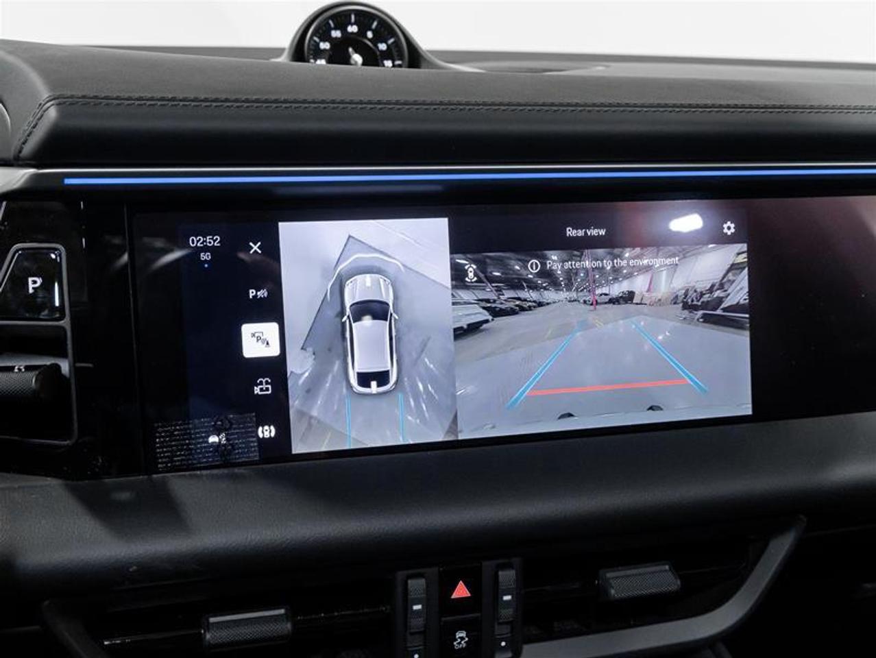 2025 Porsche Macan  Photo