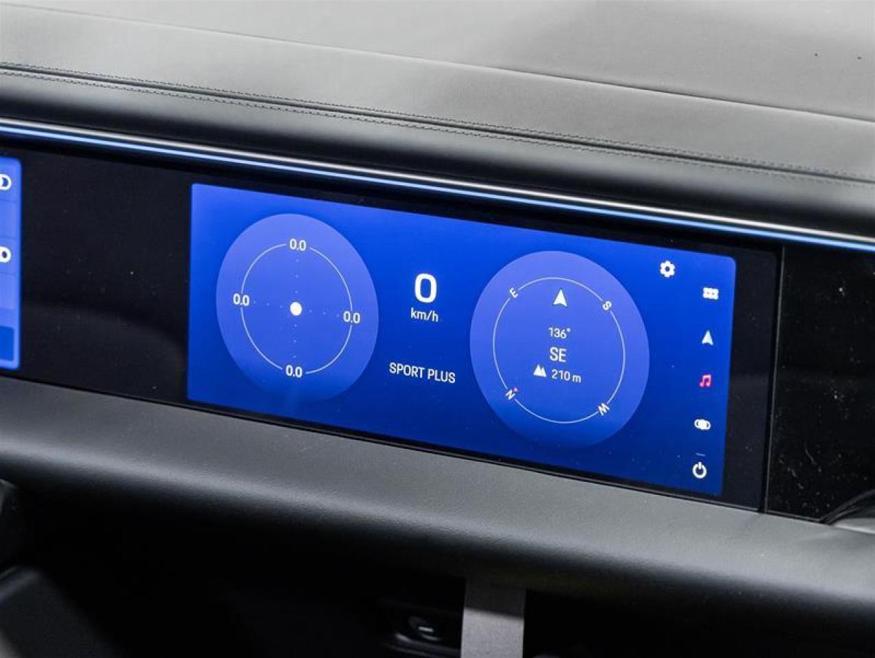 2025 Porsche Macan  Photo