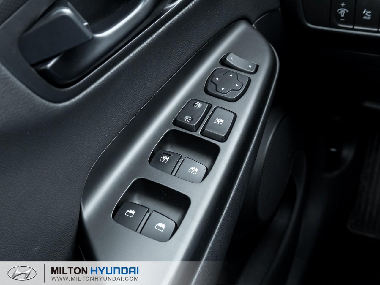 2022 Hyundai KONA 1.6T N Line w/Ultimate Package 4dr All-Wheel Drive Photo