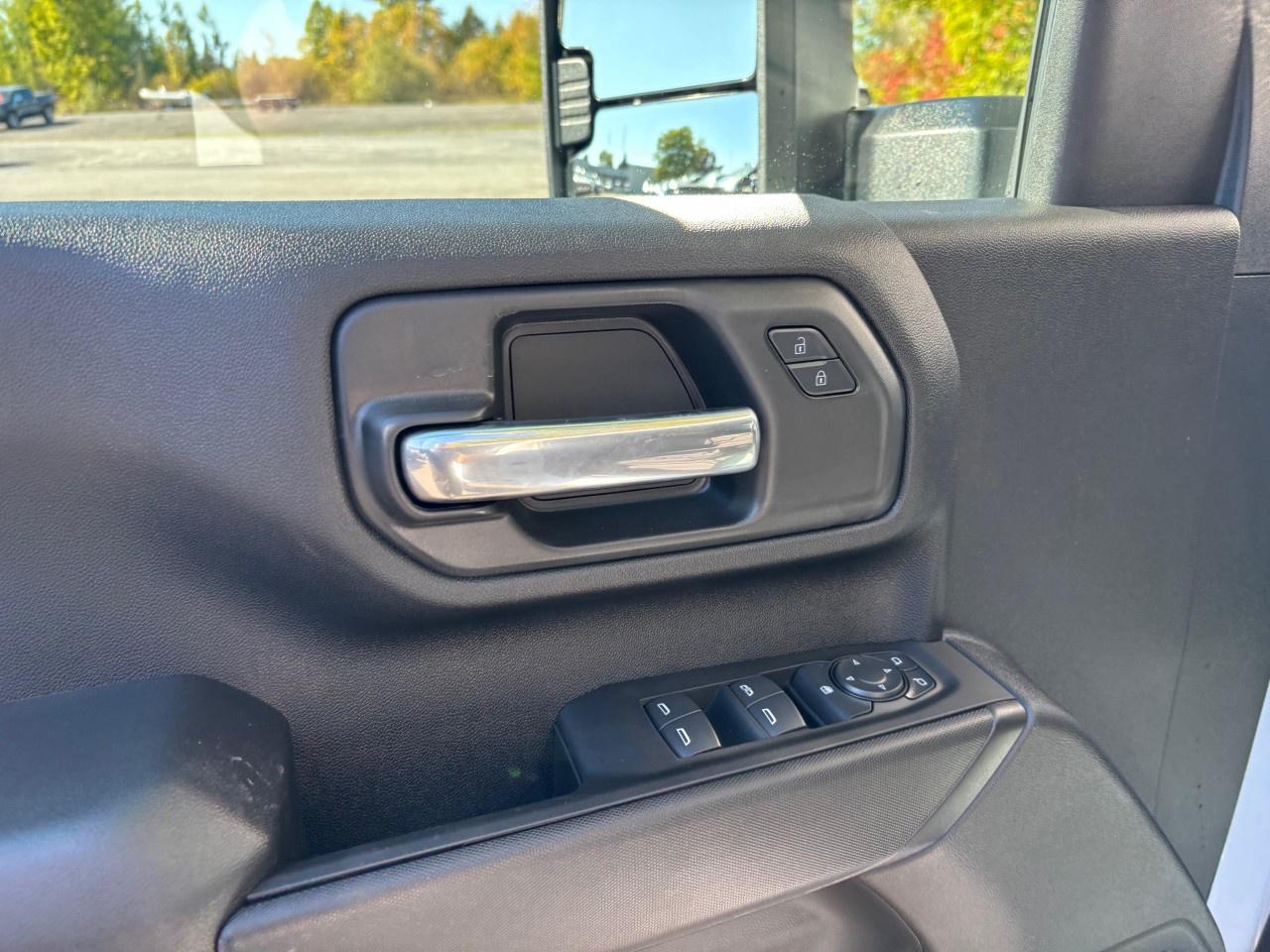 2026 Chevrolet SILVERADO 2500HD 4WD Crew Cab Long Box Custom Photo