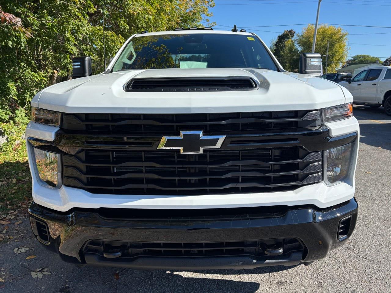 2026 Chevrolet SILVERADO 2500HD 4WD Crew Cab Long Box Custom Photo