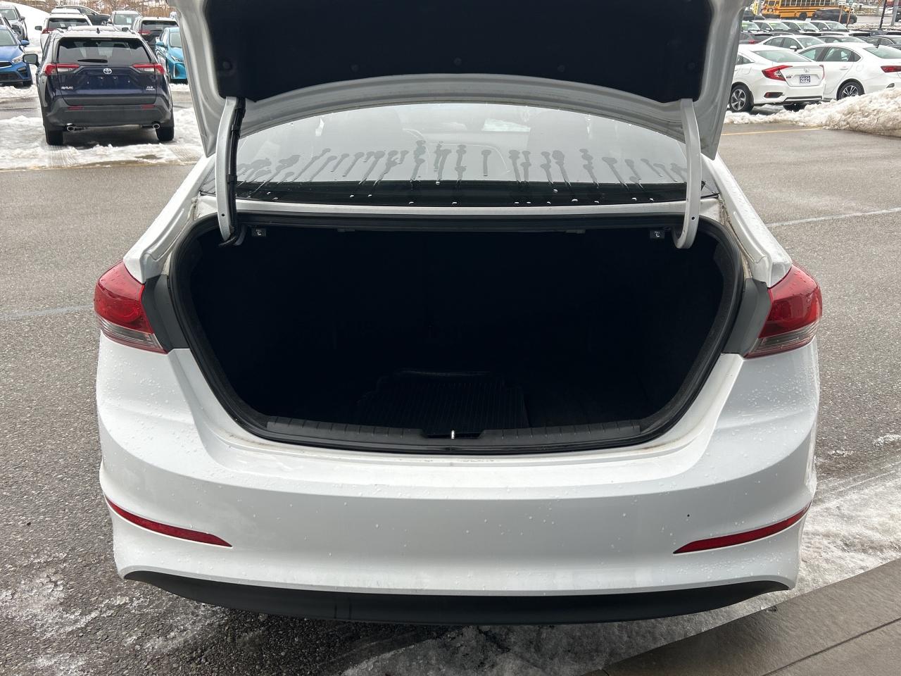 2018 Hyundai Elantra GL   Clean Carfax Photo