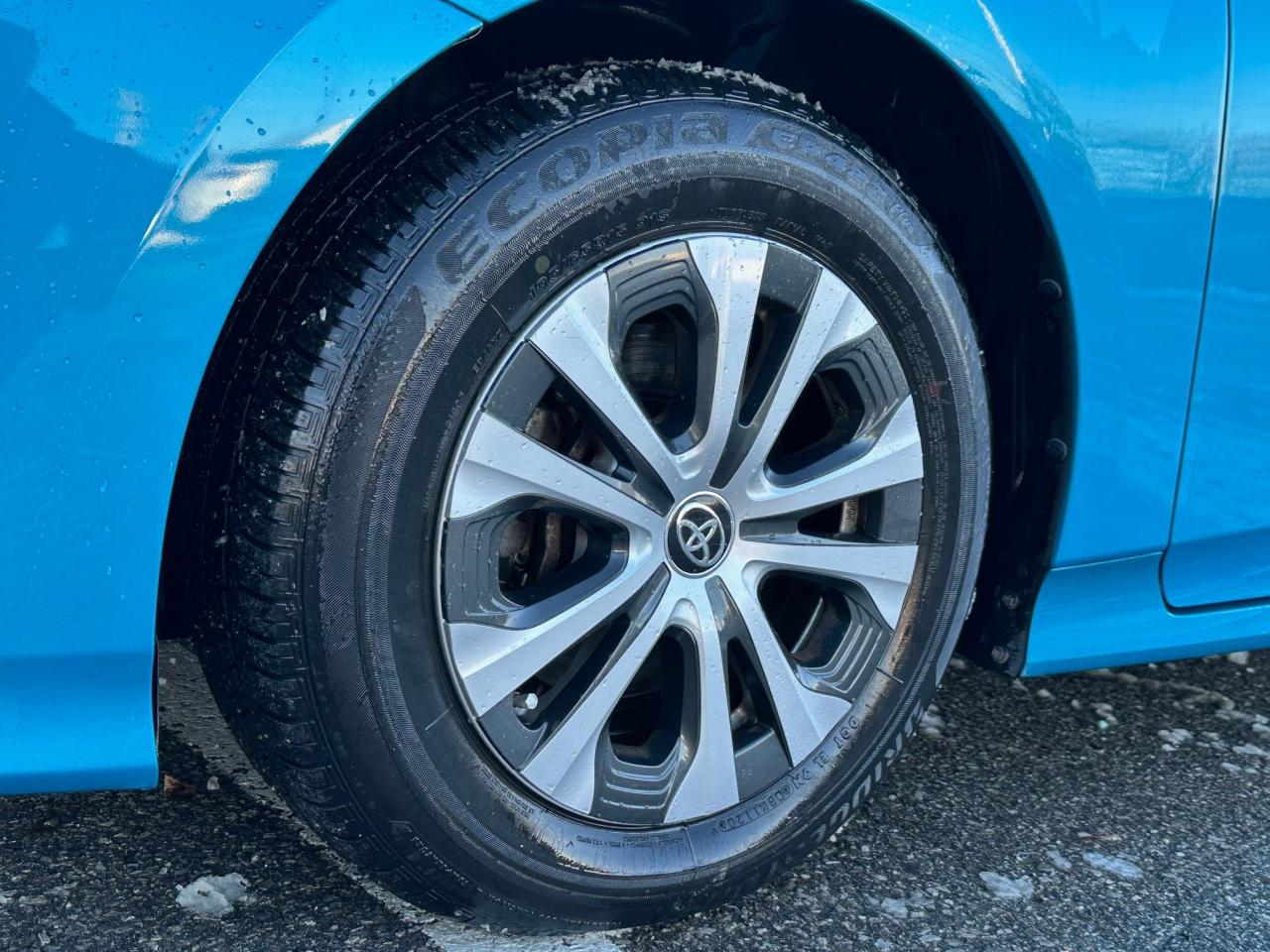 2020 Toyota Prius Prime Upgrade 5dr Hatchback Photo