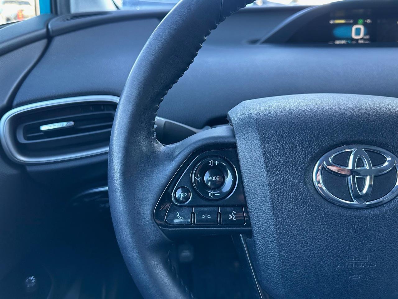 2020 Toyota Prius Prime Upgrade 5dr Hatchback Photo