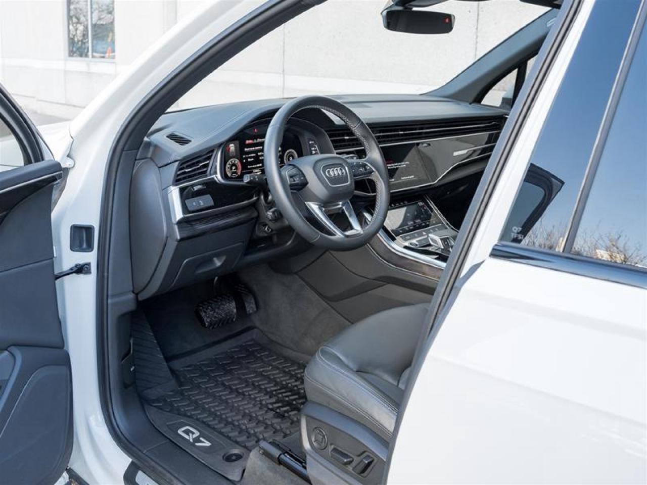 2025 Audi Q7 55 4dr All-Wheel Drive quattro Sport Utility Photo