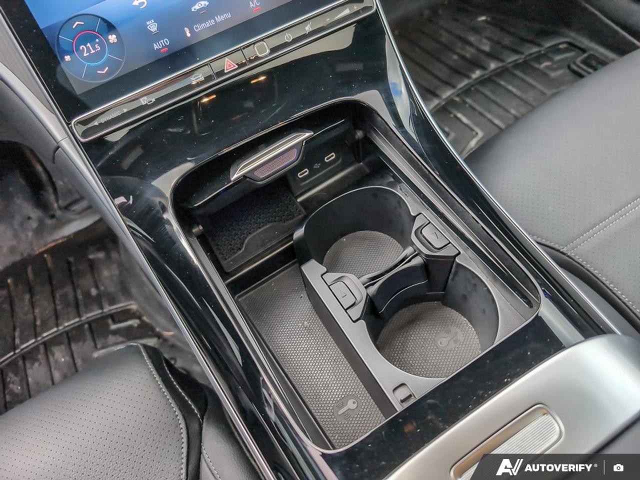 2025 Mercedes-Benz C-Class Base C 300 4dr All-Wheel Drive 4MATIC Sedan Photo