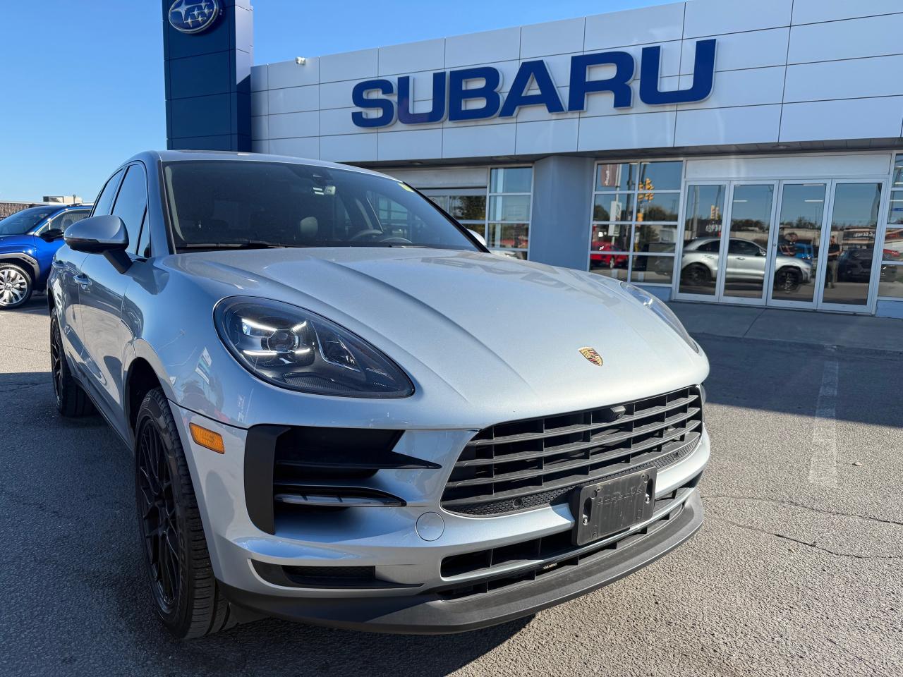 2020 Porsche Macan Base 4dr All-Wheel Drive Photo