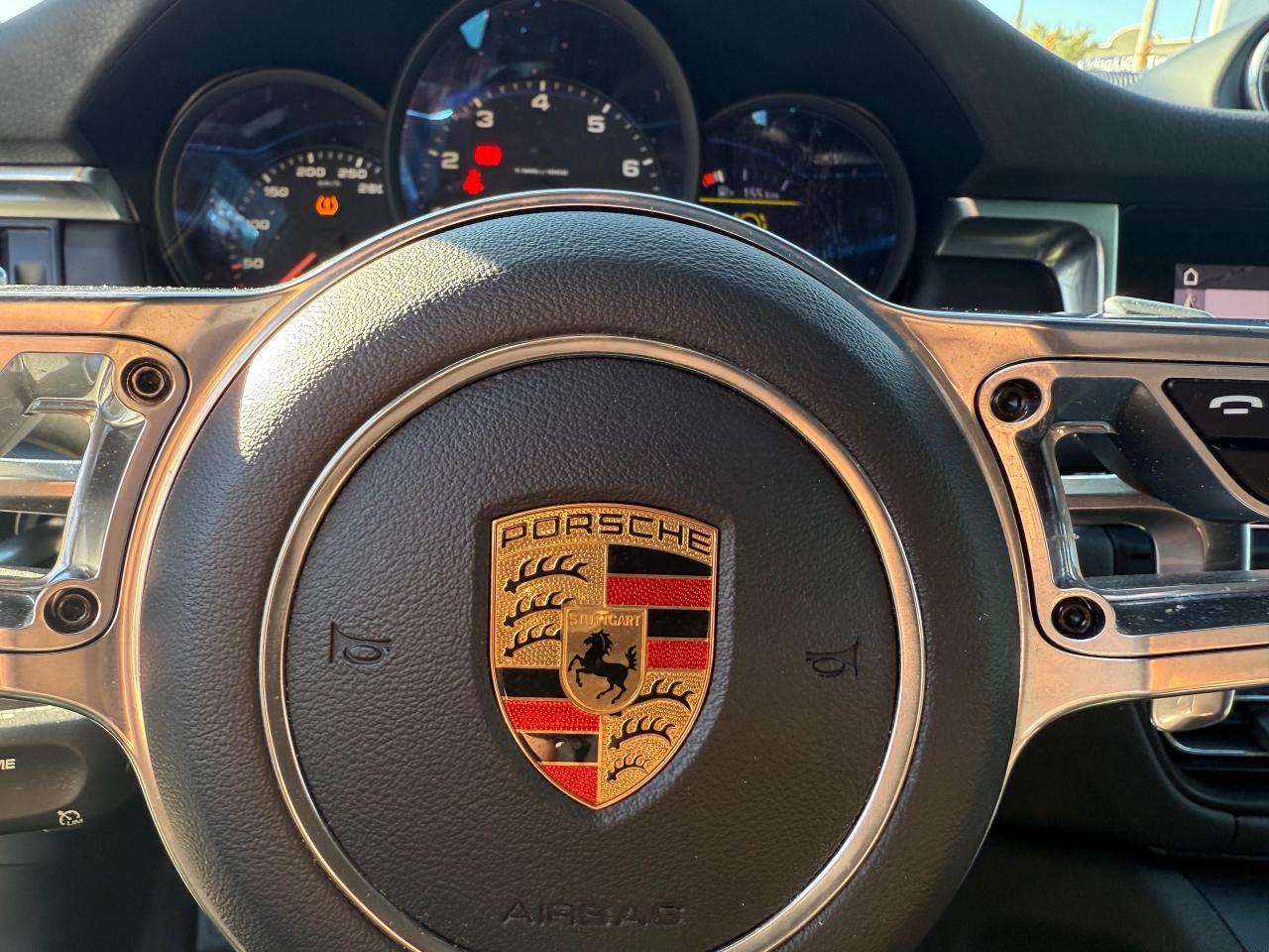 2020 Porsche Macan Base 4dr All-Wheel Drive Photo