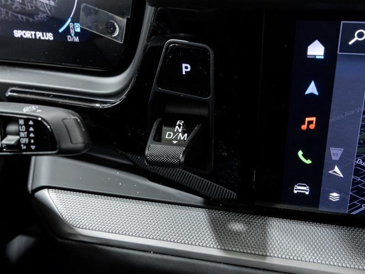 2025 Porsche Cayenne  Photo