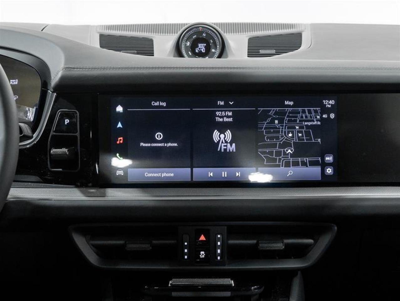 2025 Porsche Cayenne  Photo