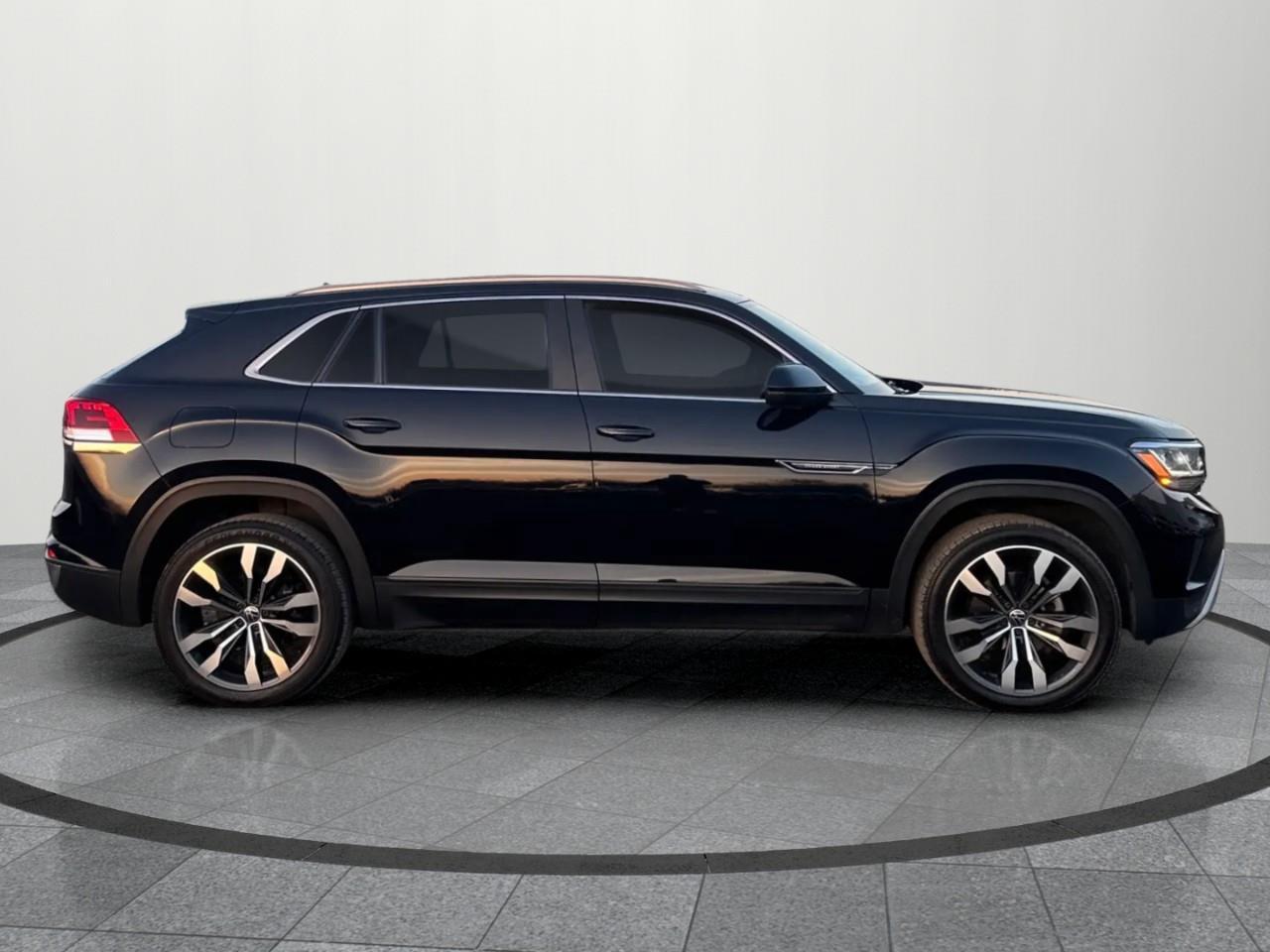 2020 Volkswagen Atlas Cross Sport 3.6 FSI Comfortline 4dr All-Wheel Drive 4MOTION Photo