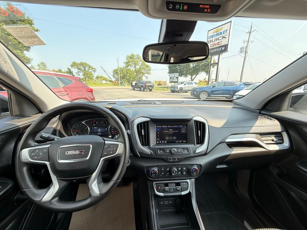 2024 GMC Terrain SLE 4dr All-Wheel Drive Photo