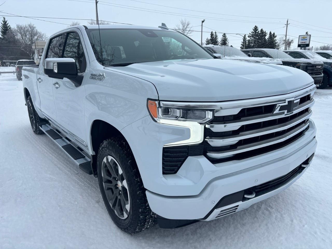 2026 Chevrolet Silverado 1500 Crew Cab Short Box 4-Wheel Drive High Country Photo