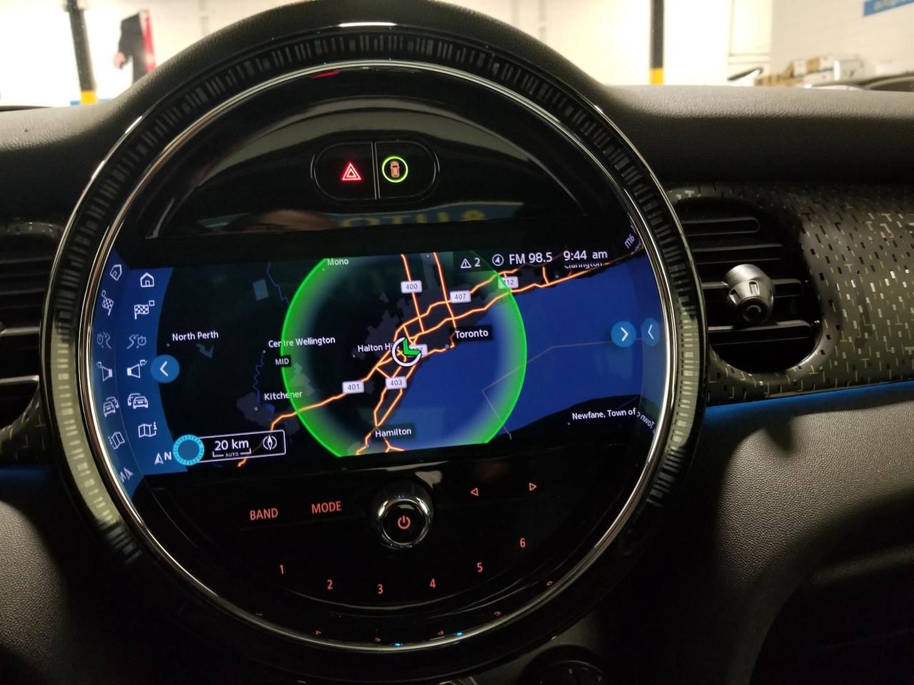 2022 MINI SE 3 Door Cooper Front-Wheel Drive Hatchback Photo