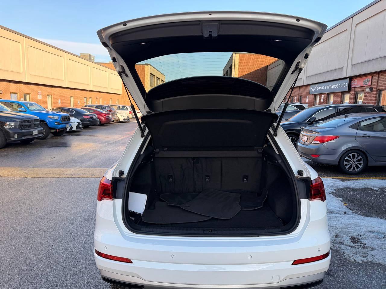 2020 Audi Q3 Komfort 45 TFSI quattro Photo