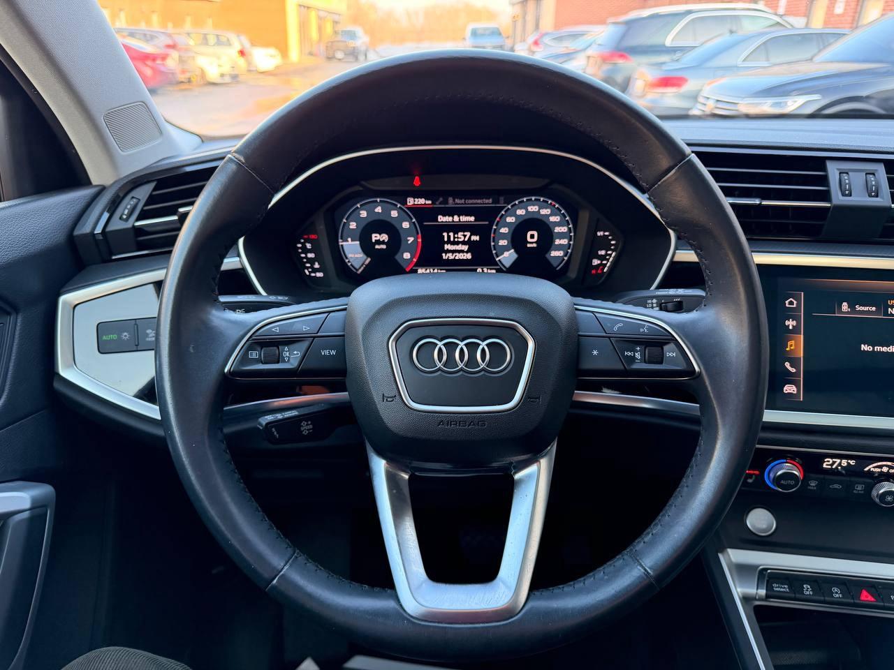 2020 Audi Q3 Komfort 45 TFSI quattro Photo