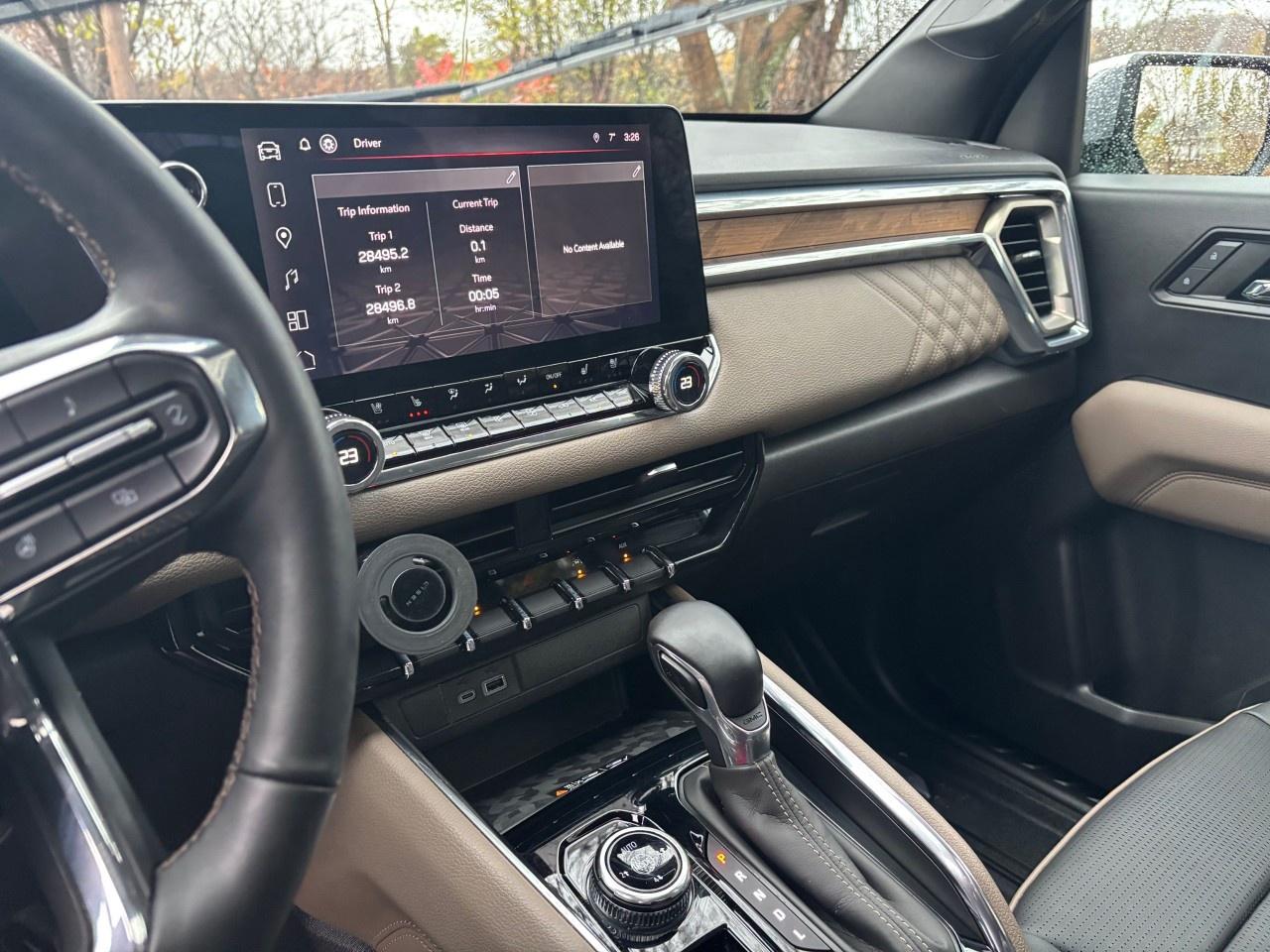 2023 GMC Canyon Crew Cab Short Box 4-Wheel Drive Denali Photo