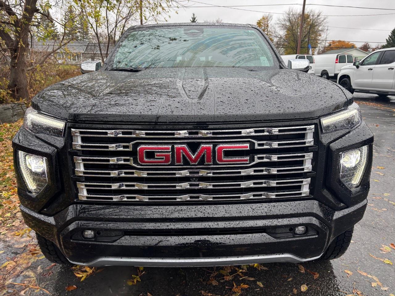 2023 GMC Canyon Crew Cab Short Box 4-Wheel Drive Denali Photo