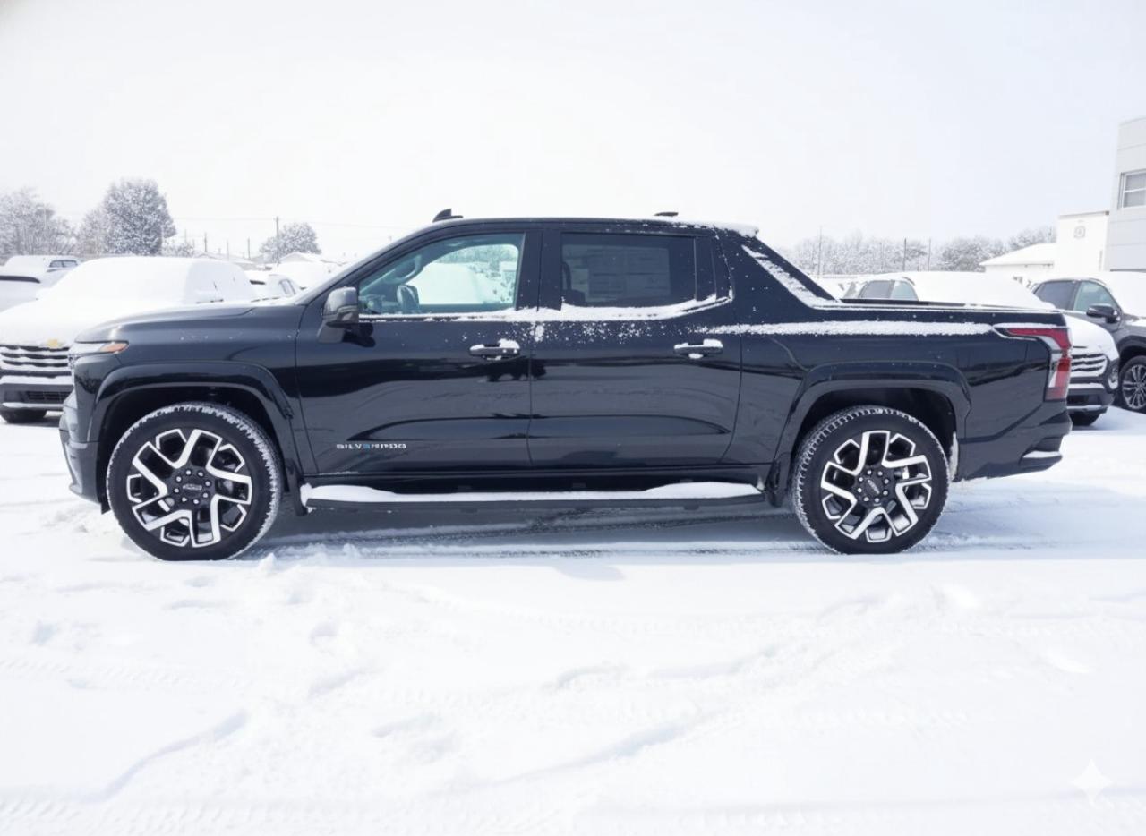 2025 Chevrolet Silverado EV e4WD Crew Cab Extended Range RST Photo