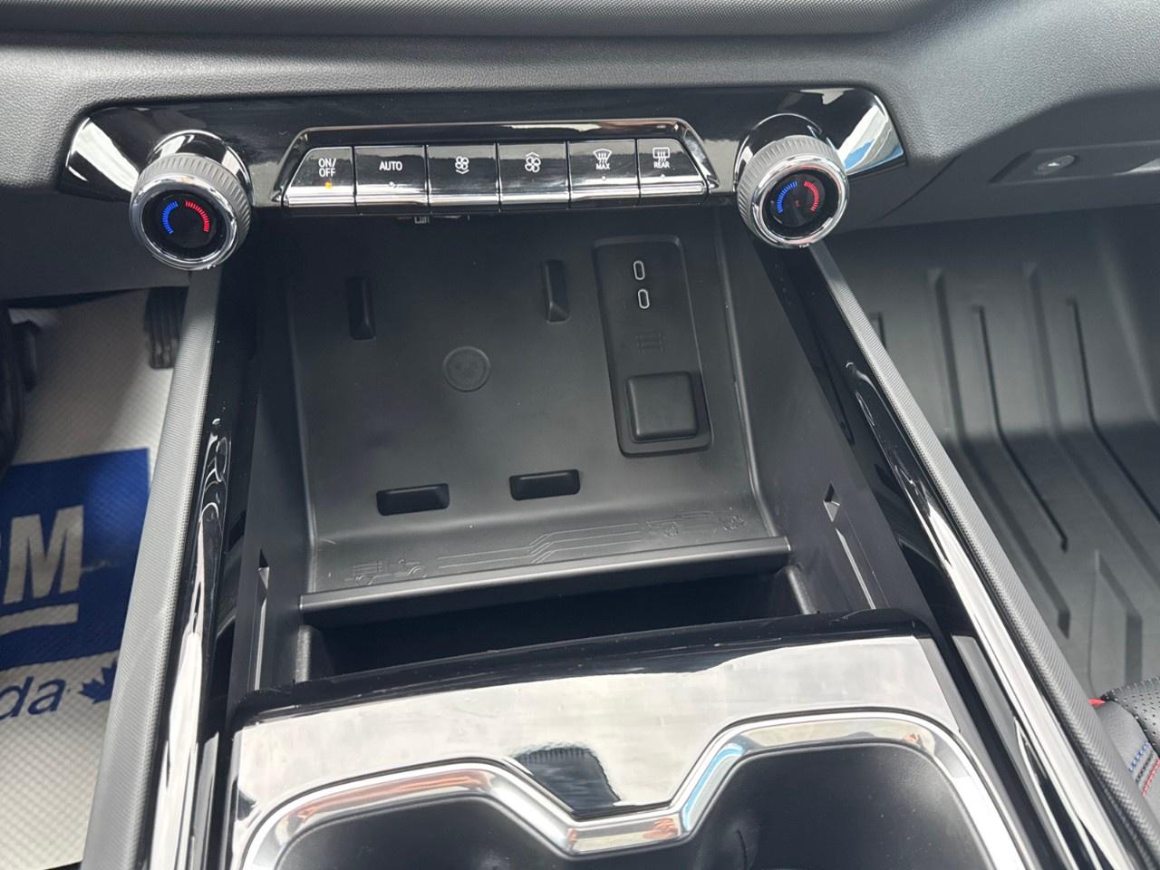 2025 Chevrolet Silverado EV e4WD Crew Cab Extended Range RST Photo