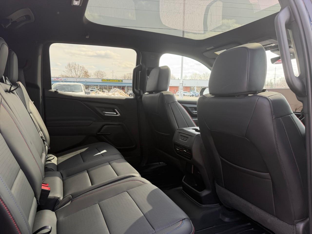 2025 Chevrolet Silverado EV e4WD Crew Cab Extended Range RST Photo