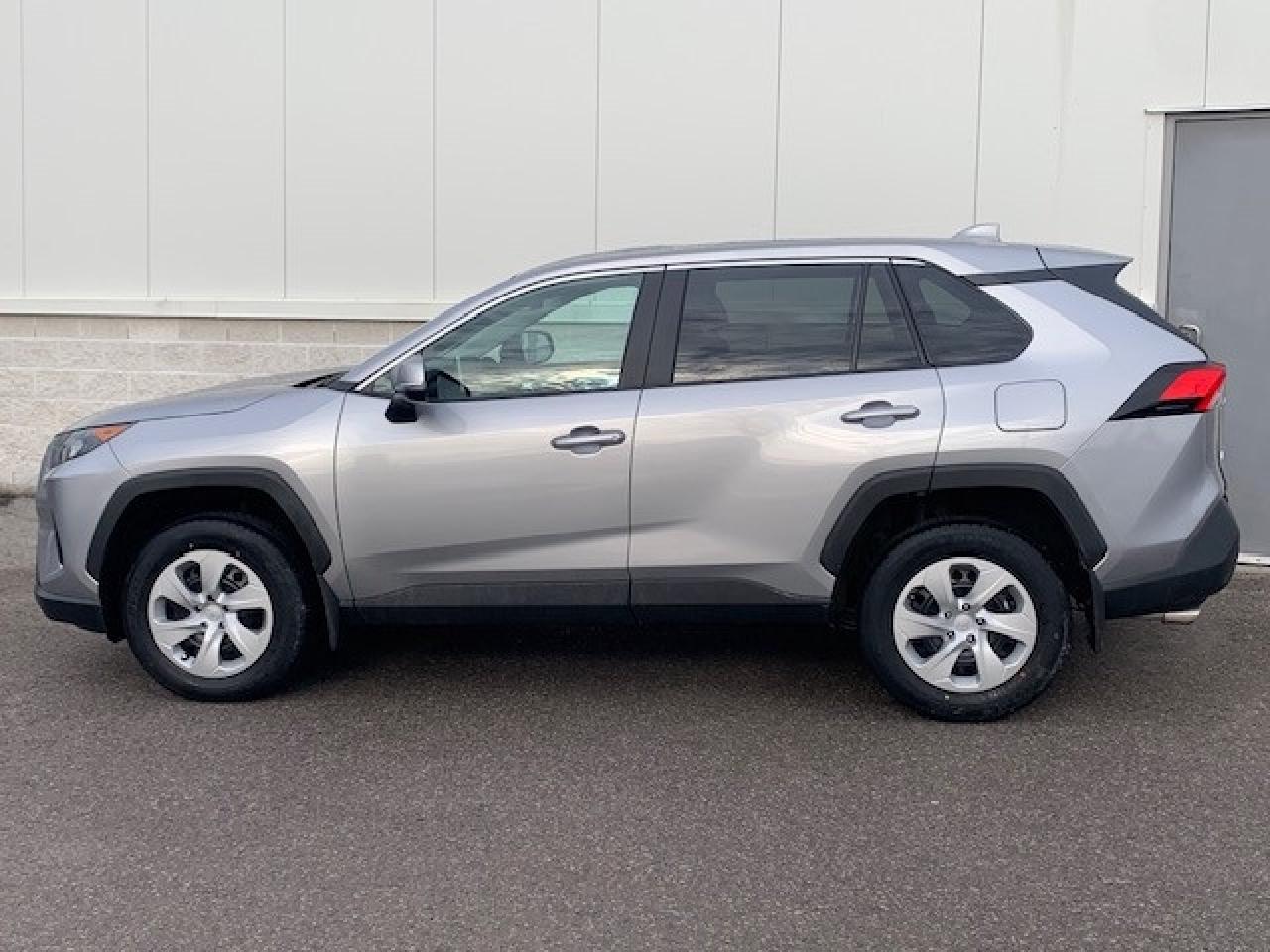 2025 Toyota RAV4 LE 4dr All-wheel Drive Photo