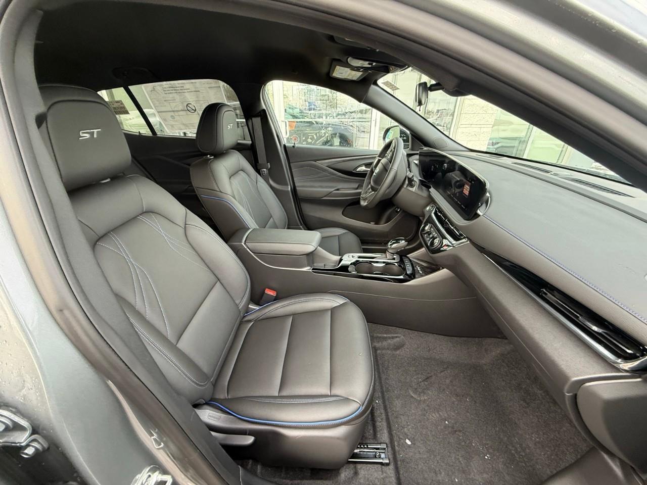 2026 Buick Envista Sport Touring 4dr Front-Wheel Drive Photo