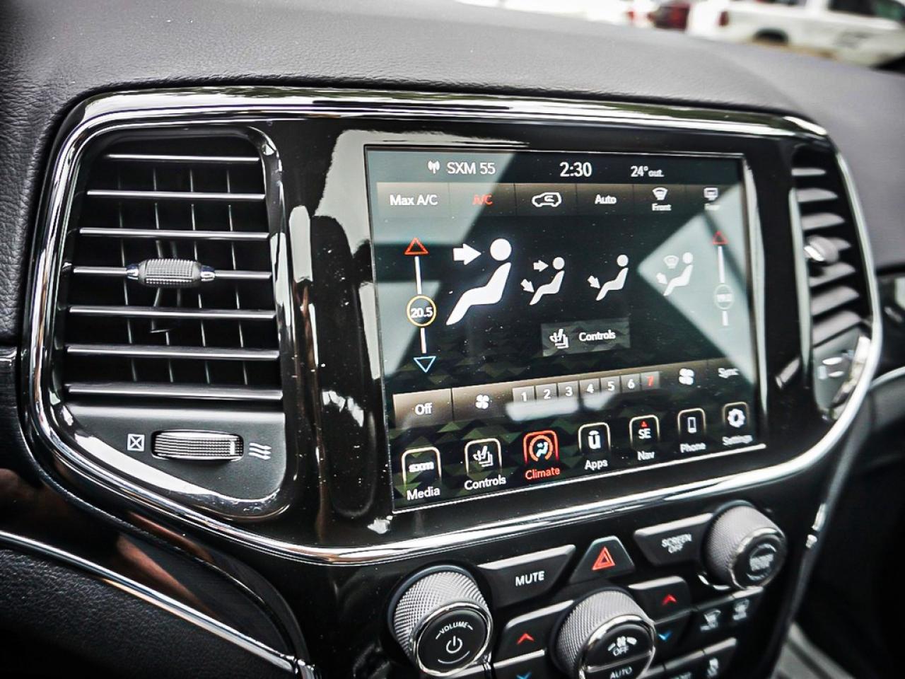 2021 Jeep Grand Cherokee  Photo