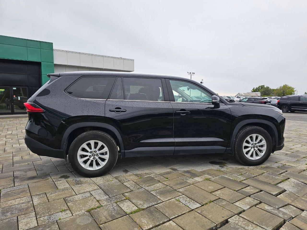 2024 Toyota Grand Highlander Hybrid XLE 4dr All-Wheel Drive Photo