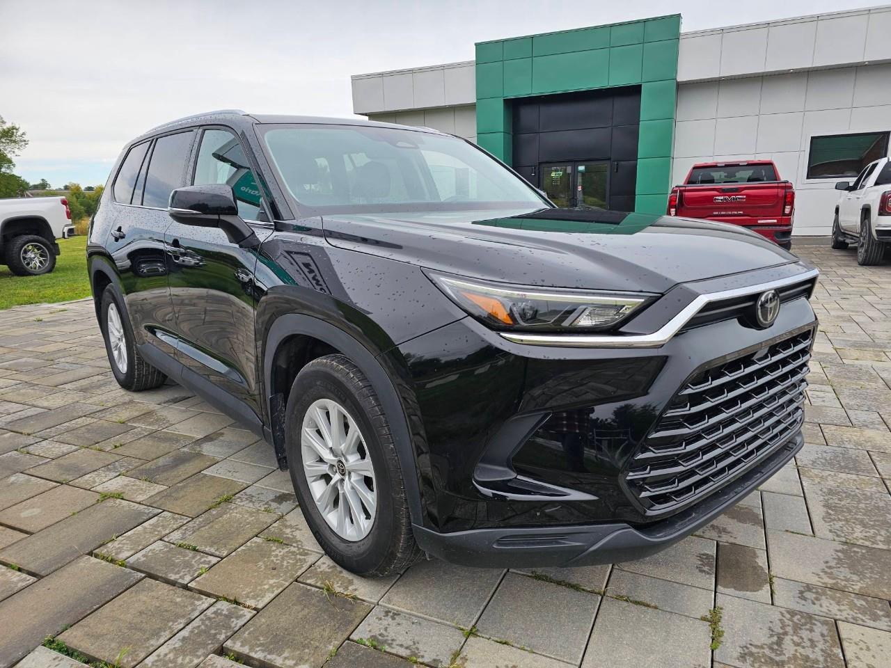 2024 Toyota Grand Highlander Hybrid XLE 4dr All-Wheel Drive Photo