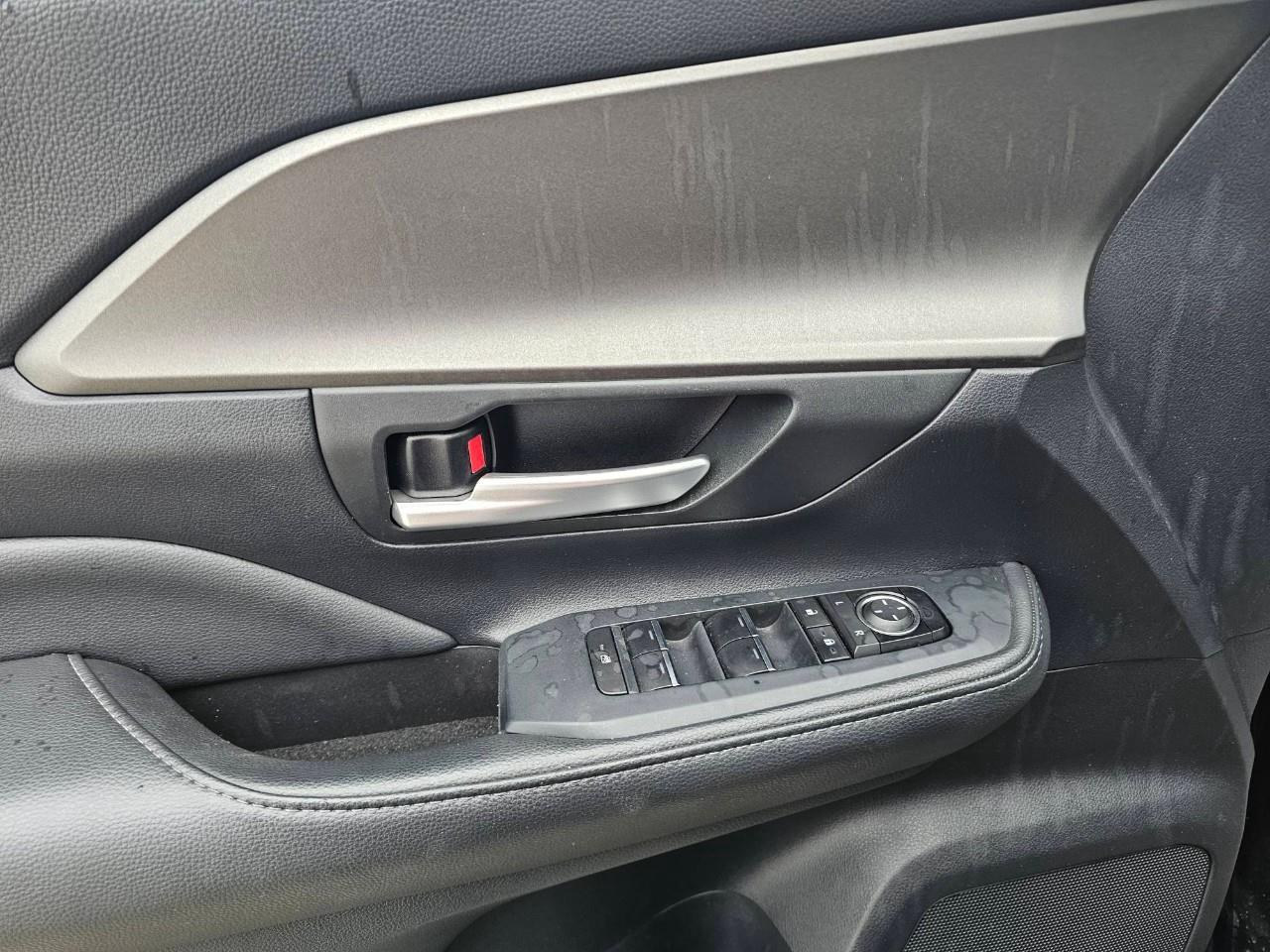 2024 Toyota Grand Highlander Hybrid XLE 4dr All-Wheel Drive Photo