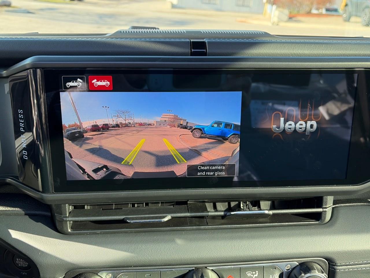 2026 Jeep Wrangler SAHARA 4DR 4X4 Photo