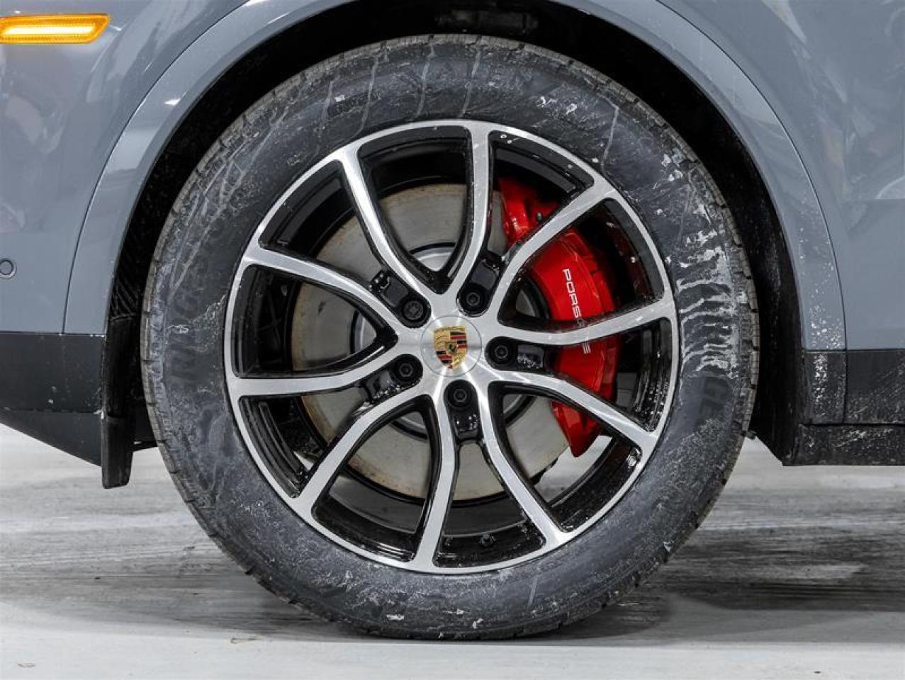 2025 Porsche Cayenne  Photo