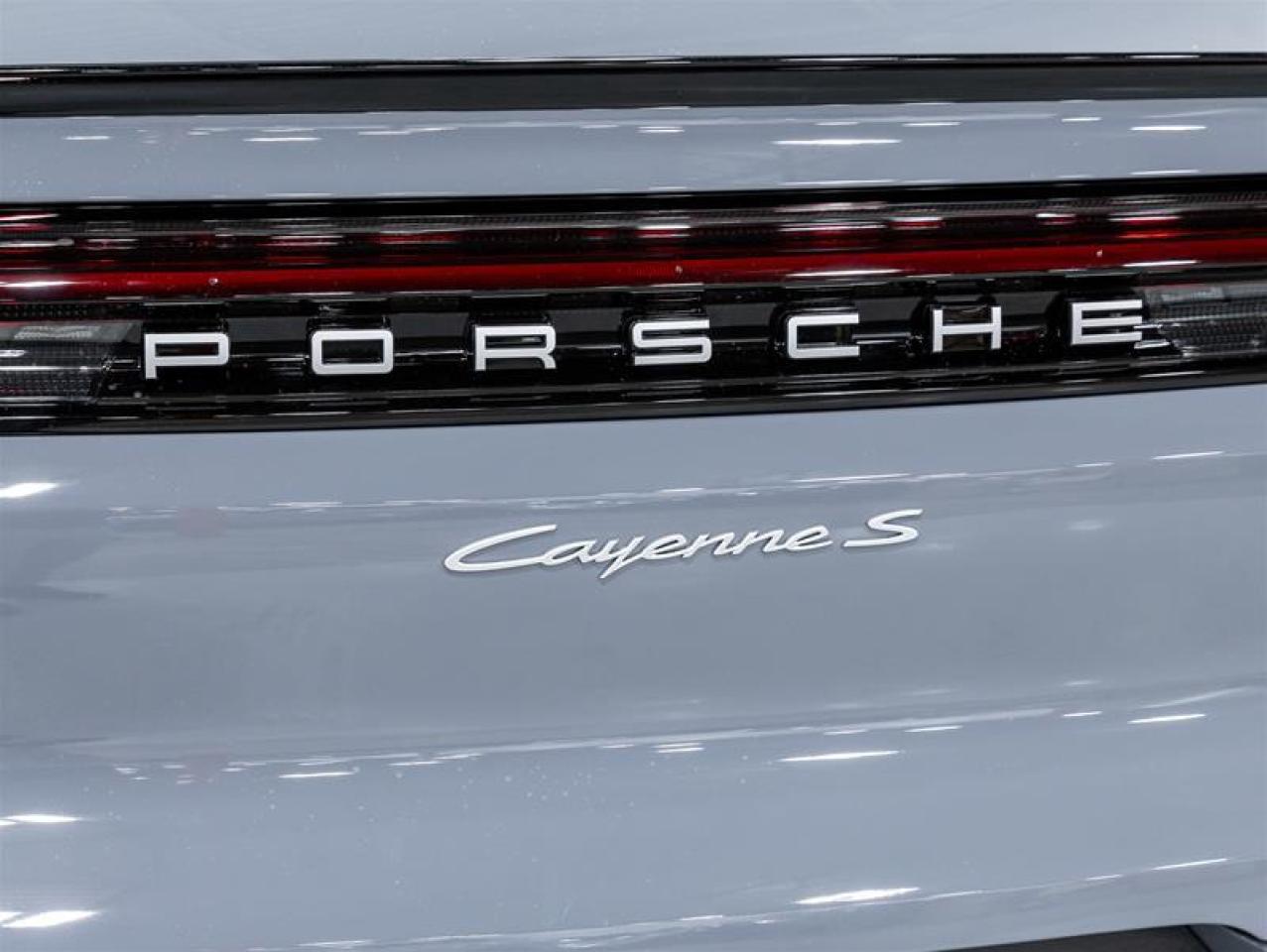 2025 Porsche Cayenne  Photo